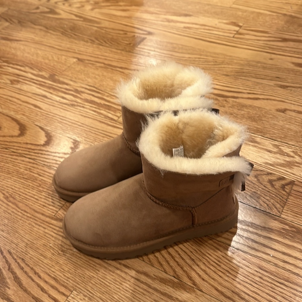UGG Mini Bailey Bow II Chestnut BRAND NEW